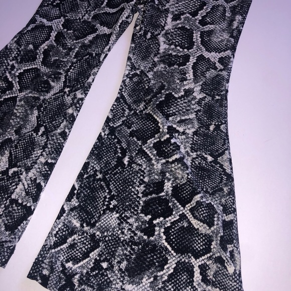 MUMU Mini Snakeskin Bell bottom Pants - Picture 3 of 4
